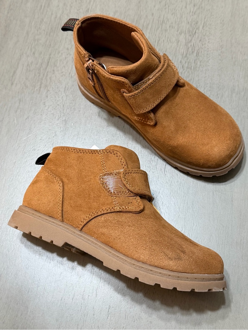 Cat & Jack Size 11 Casual Suede Ankle Boots in Tan
